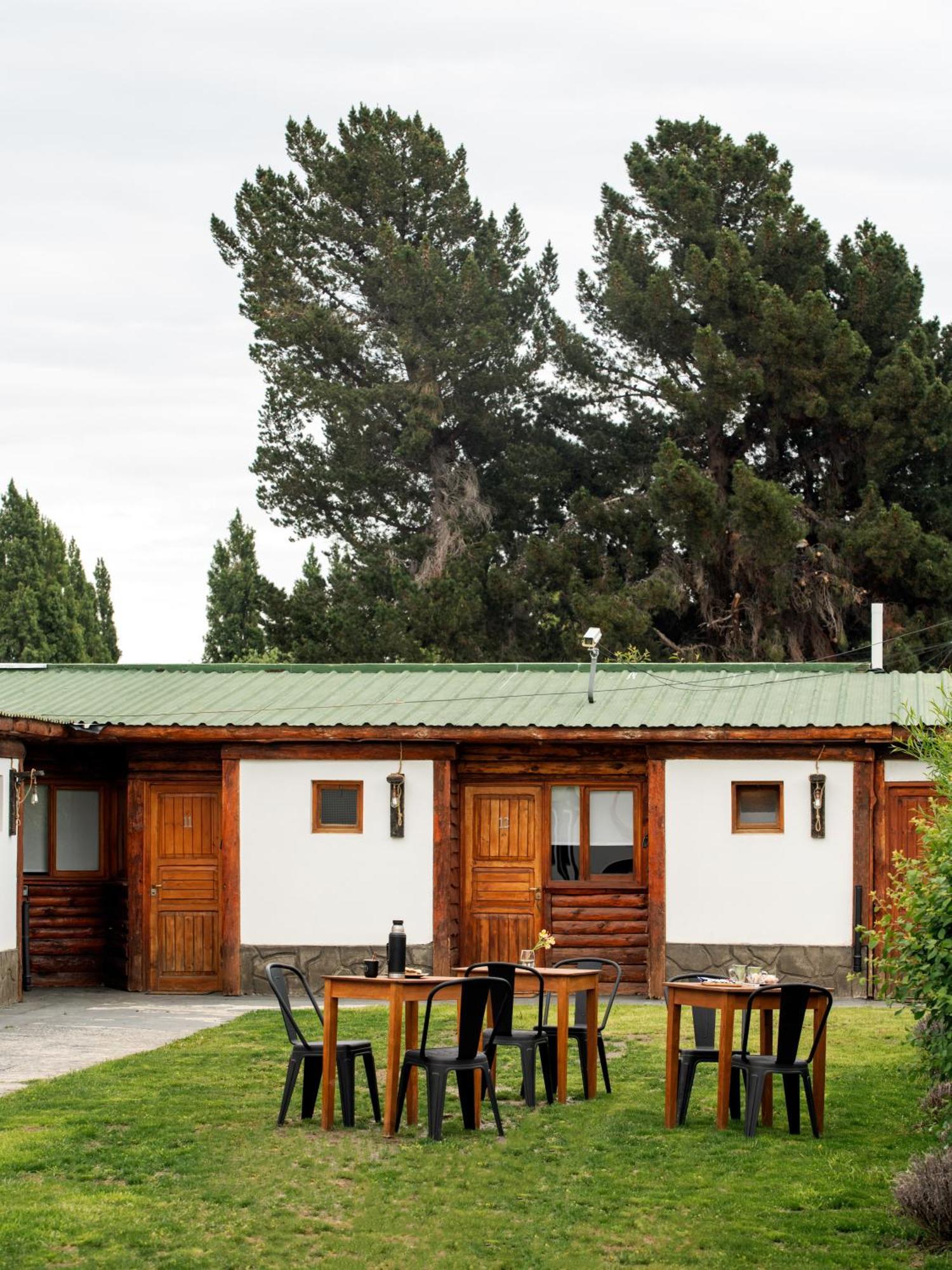 Oliva Hosteria Y Apart El Calafate Eksteriør bilde